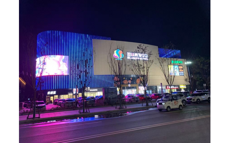 光影織就煙火色，夜色喚醒步行街 —— 濱州惠民縣圣豪悠樂里亮化工程紀實