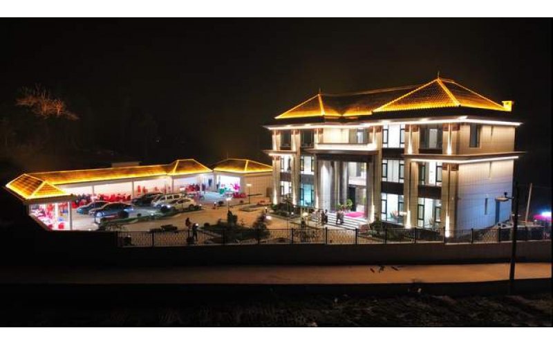 ‍光影筑家：別墅燈光亮化工程，點(diǎn)亮庭院與建筑的詩(shī)意夜境
